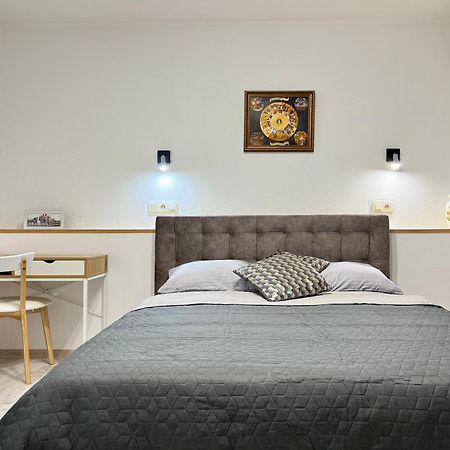 Chernigov City Apartments Na Peremohy Экстерьер фото